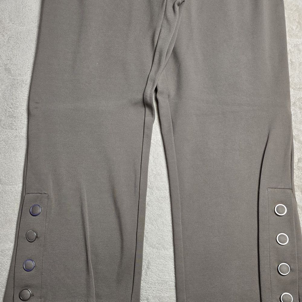Jules & Leopold Taupe Joggers with Button Accents